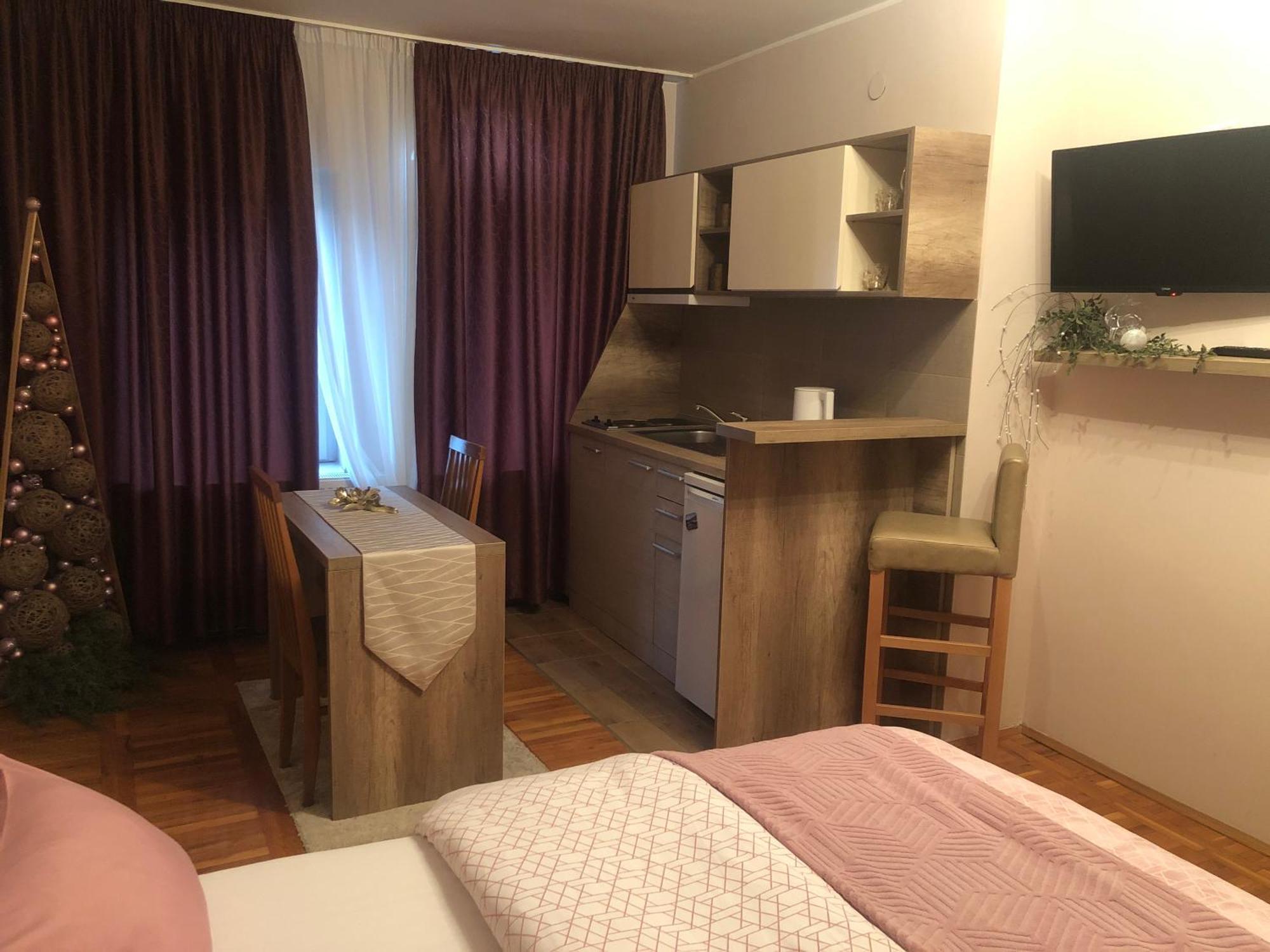 Apartments Dunja ノヴィ・サド エクステリア 写真